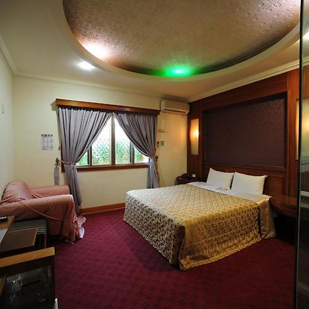 Golden Motel Hszincsu Kültér fotó